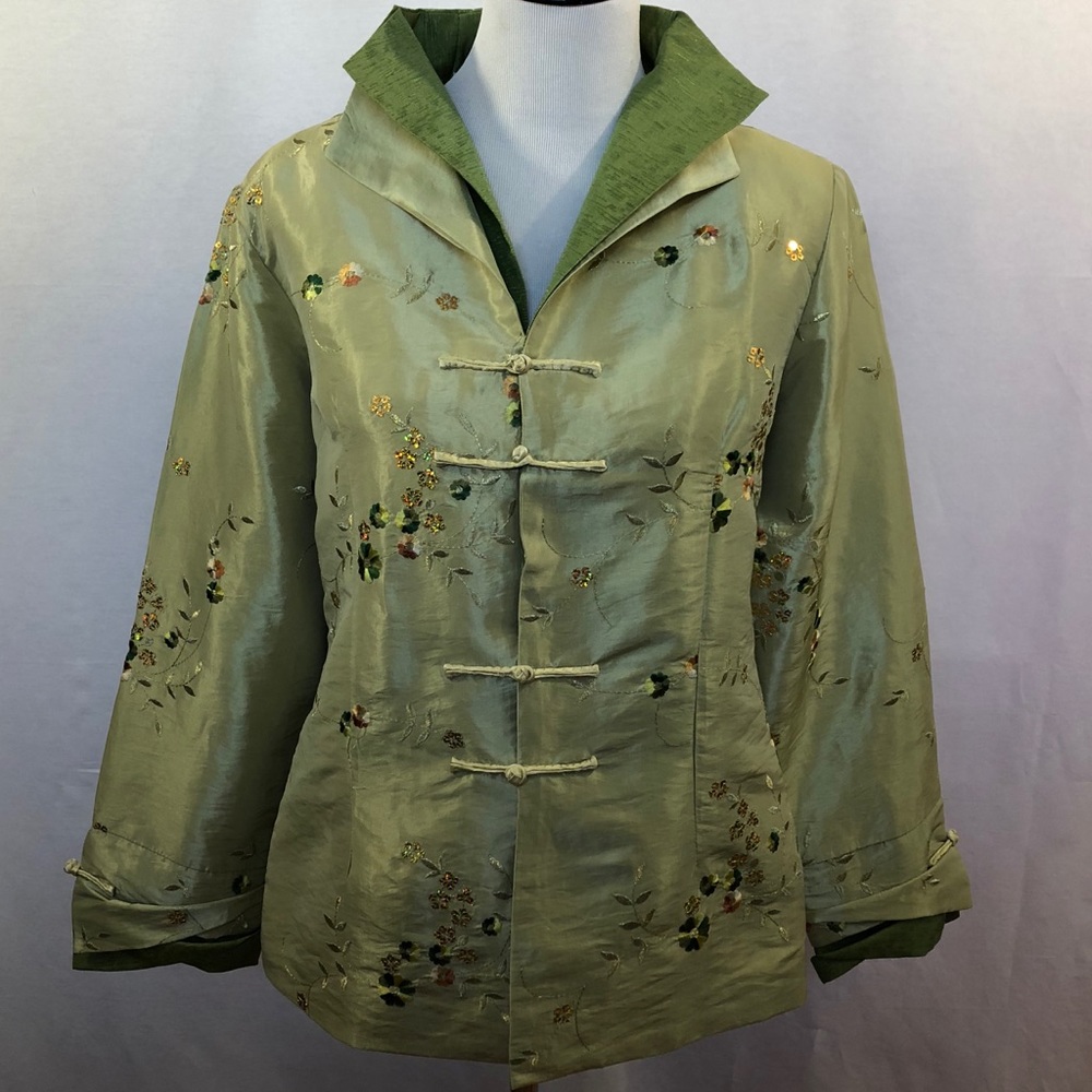 🎉2/$15🎉Womens Jacket Type Topper